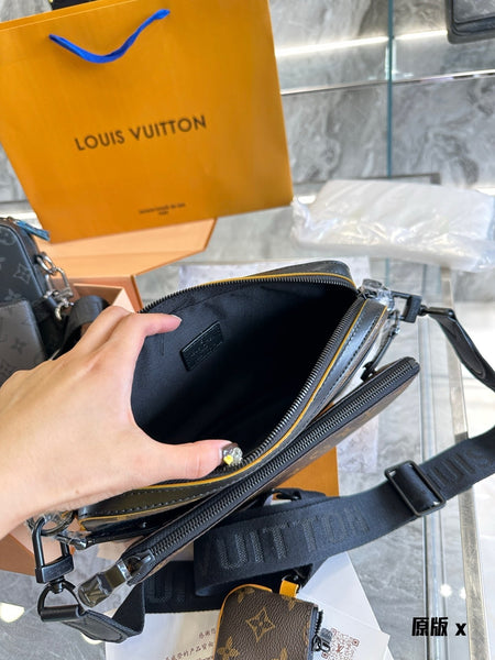 Louis vuitton side bag