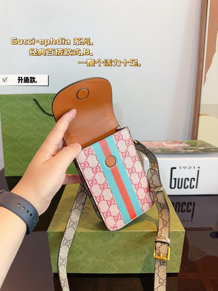 Gucci pouch bag