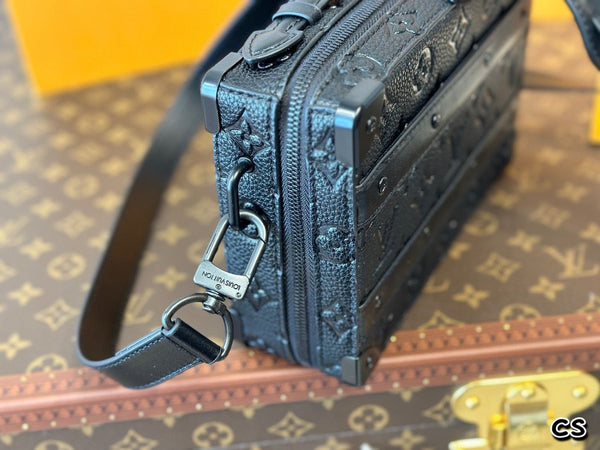 LV blackedition handbag