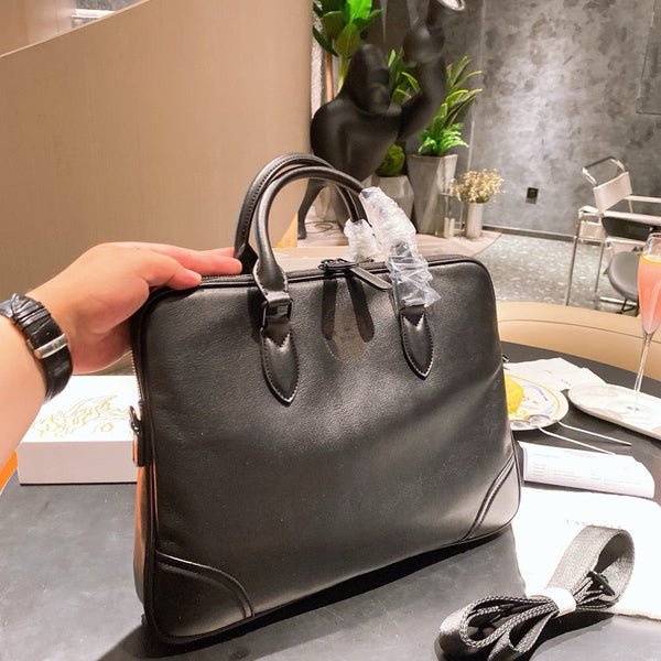 V laptop leather bag