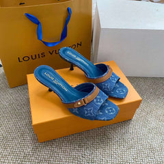 LV Denim Presbyopia Cat and Slippers