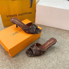 LV Denim Presbyopia Cat and Slippers