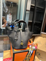 H Bucket bag
