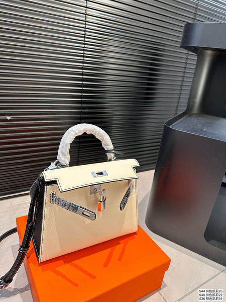 H cream handbag
