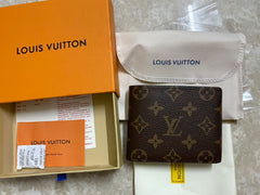 LV wallet Limited Edition