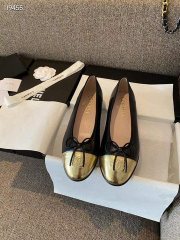 Chanl black golden bow pumps