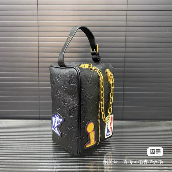 LV pouch Limited Edition