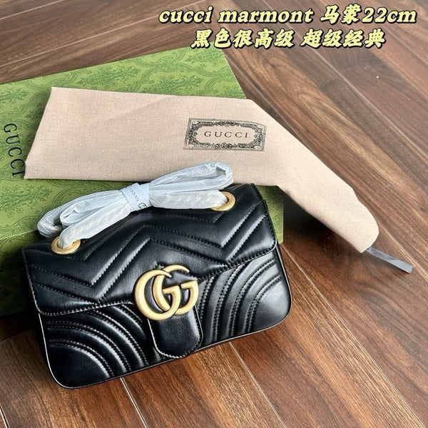 Gucci marmout handbag