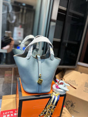 H Bucket bag
