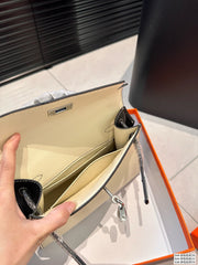 H cream handbag