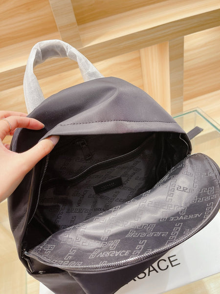 Famous brand V bagpack