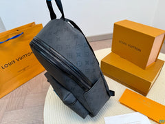 LV bagpack limited edition Grey