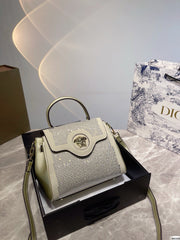 Famous brand V shine handbag