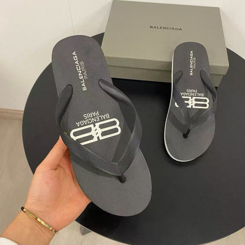SALE Balenciaga 42 Size
