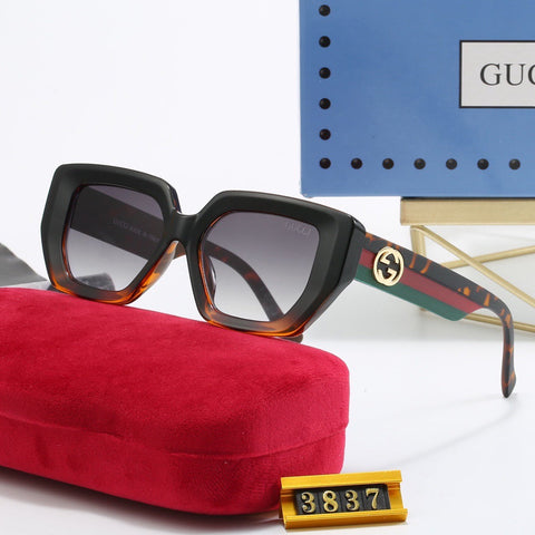 Gucci oval sunglasses