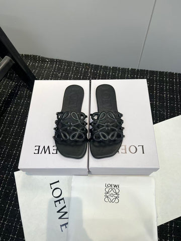 lowe black shoes