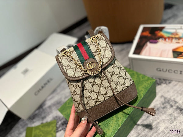 Gucci bagpack