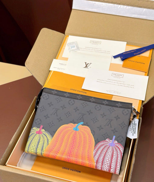 LV Pouch
