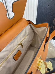 V tote bag