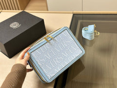 Famous Brand  square handbag