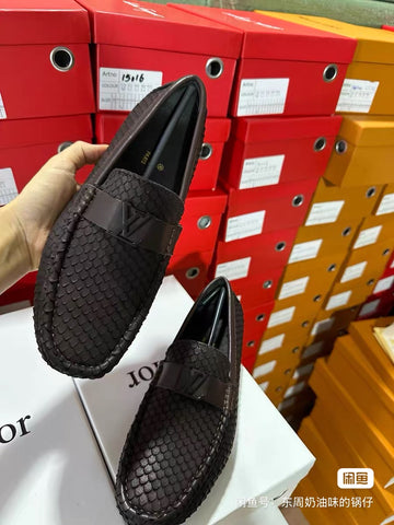 LV Shoes limited edition