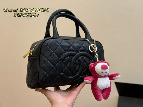 Chanel Hand Pocket Handbag