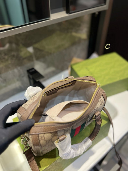 Gucci duffle handbag