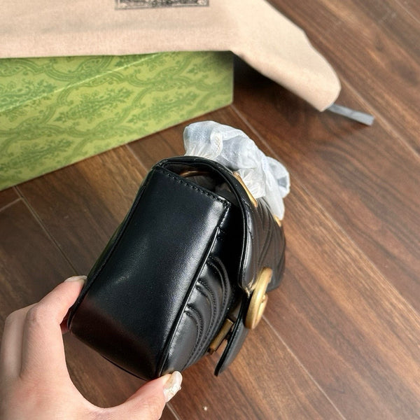 Gucci marmout handbag