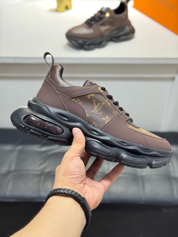 LV High end Limited Edition Shoe