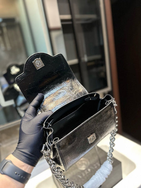 V Side handbag