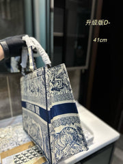 CD Tiger Tote Bag