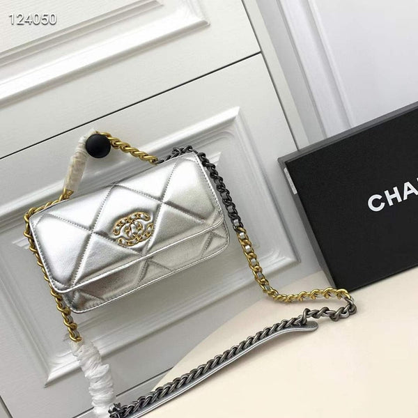 Chanl dual color chain bag