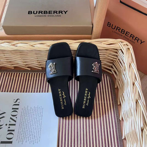 Famous brand B Flat Sandals