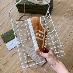 G Women's Sneakers
