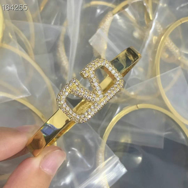 VLTN Garavani V-Logo signature bracelet